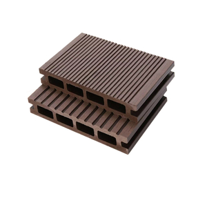 流行的空心经典WPC花园甲板
